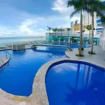 Laurdhomes Palmetto Sea View, 2Rooms 2Bth Hot Ware